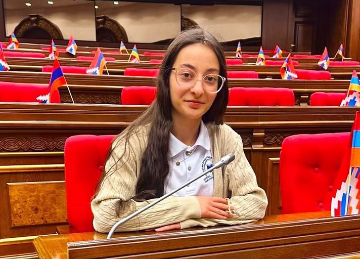 Lana Khachatryan – AI Enthusiast